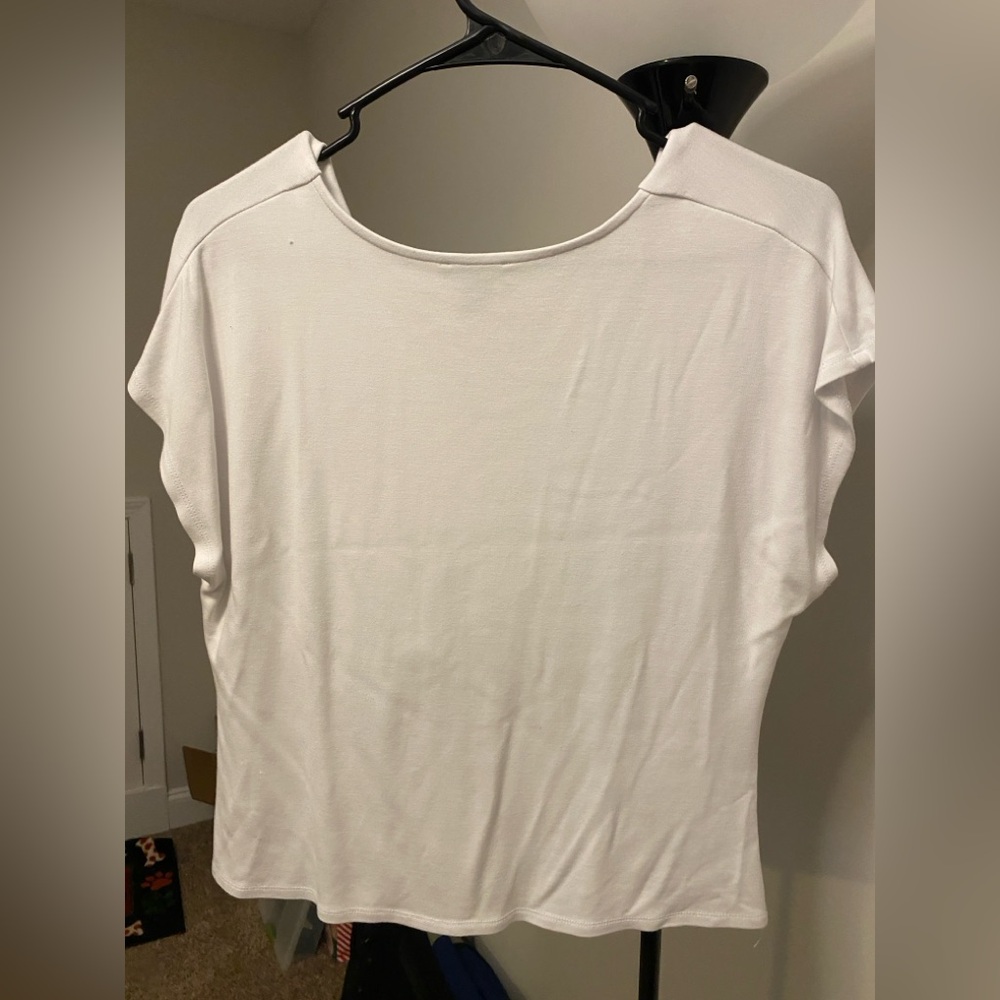Halogen White Knot-Front Top - Picture 2 of 4